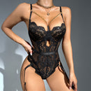Body en dentelle transparente avec découpes et chaîne au niveau du col - L/XL - Noir