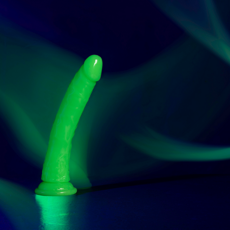 Slim Realistic Dildo with Suction Cup - Glow in the Dark - 9'' / 22,5 cm